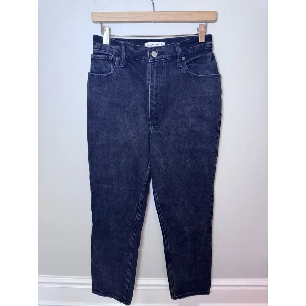 Abercrombie & Fitch Curve Love The 90s Straight Ultra High Rise Jeans Size 26